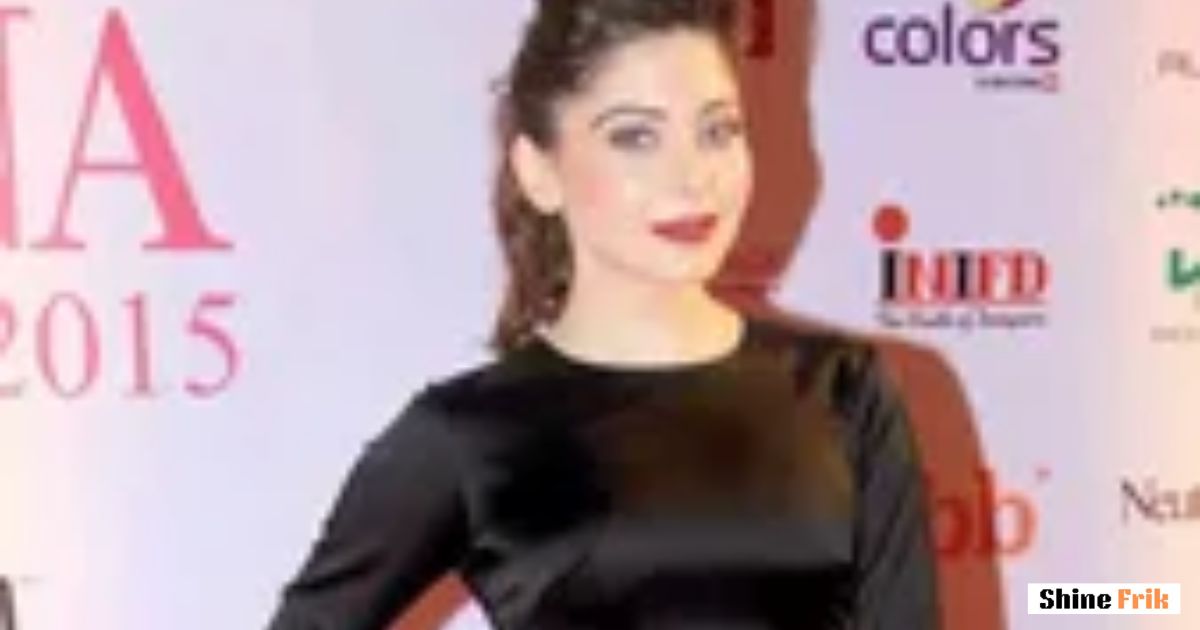 Kanikka Kapur Height in Feet