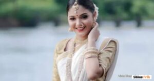 Who Is Komal Kharatt?
