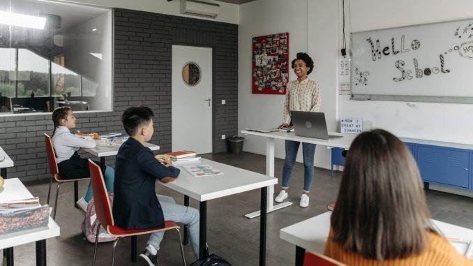 Business: A Practical Guide to Starting and Growing
