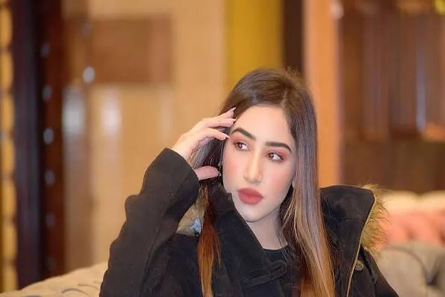 Aroob Khan