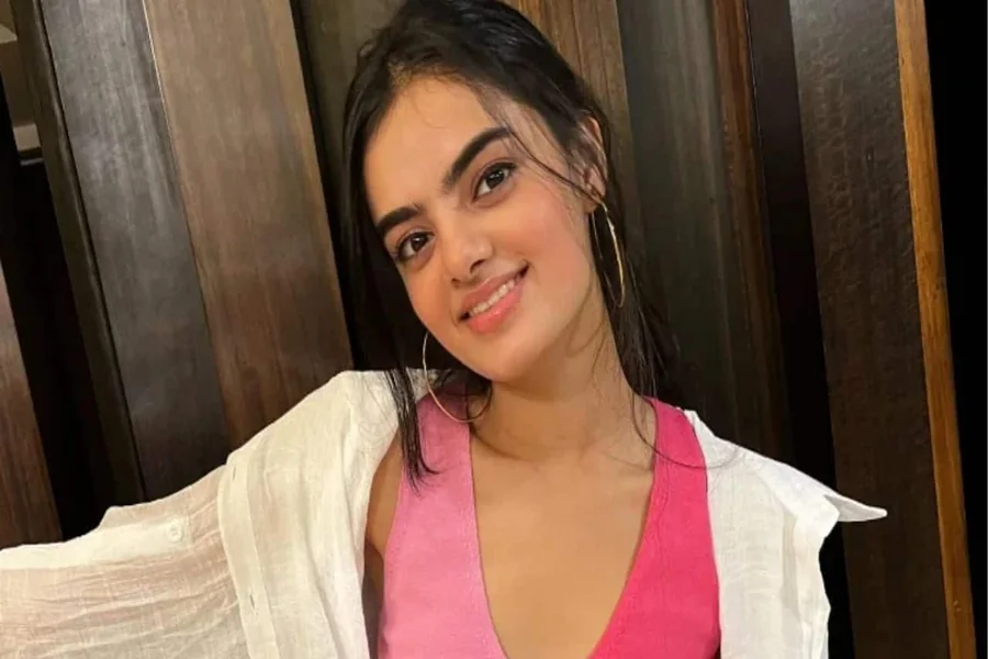 ruhanika dhawan net worth