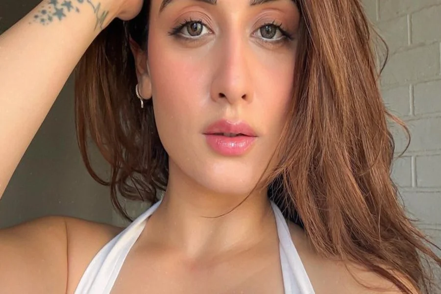 niharika tiwari age